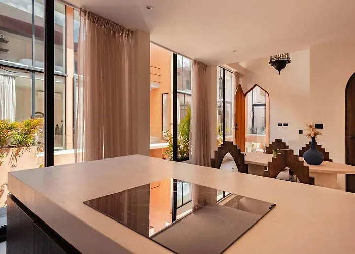Arch Mansion La Veleta For 28 Guests